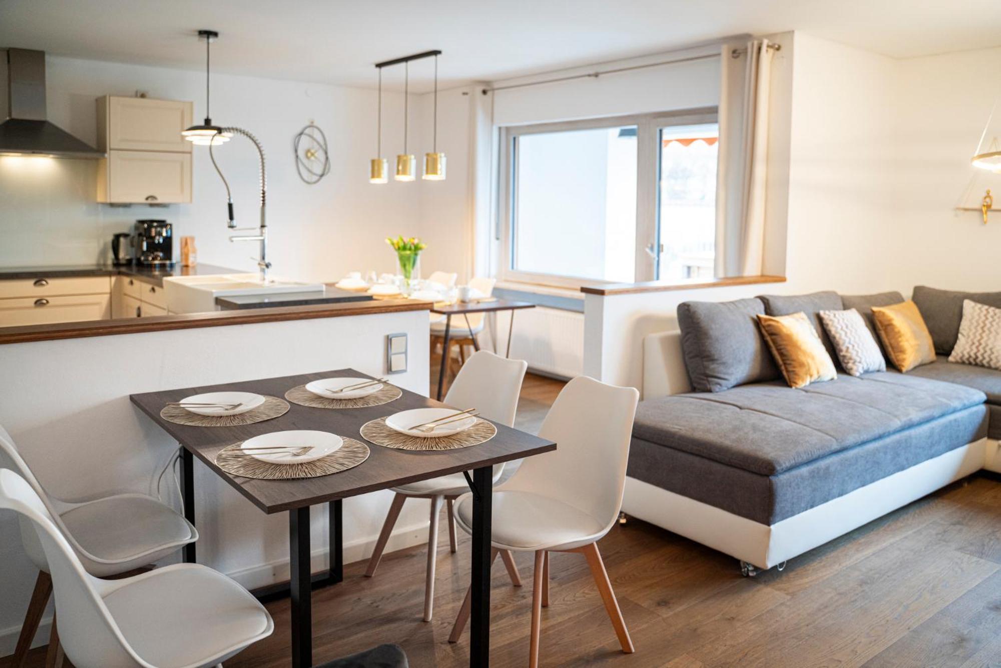130M2 Loft - Balkon, Smart Tv, Badewanne, Kaffee Apartment Rosenheim Bagian luar foto